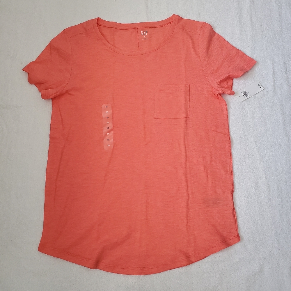 Gap shirt